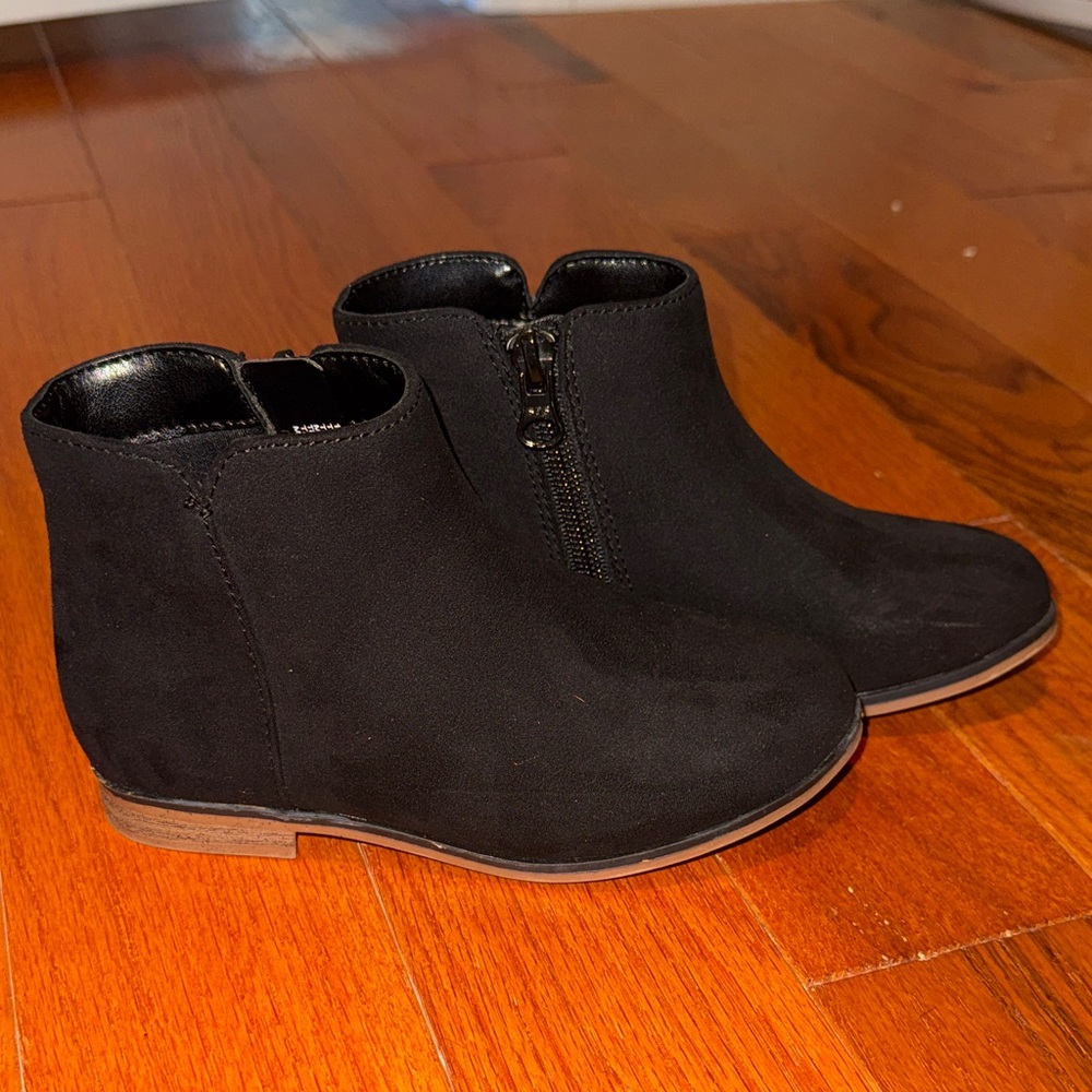 Cat & Jack Penelope Black Girls Ankle Boots with side zip 11